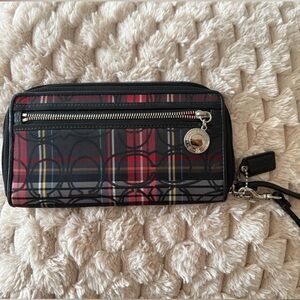 Coach Poppy Signature C Black Multi Tartan Accordion Zip Around Large Wristlet